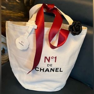 NWT CHANEL Beauty Canvas Tote